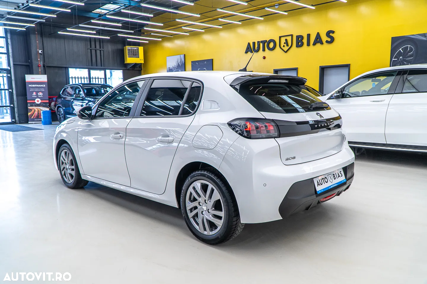 Peugeot 208 PureTech 75 Allure Pack - 8