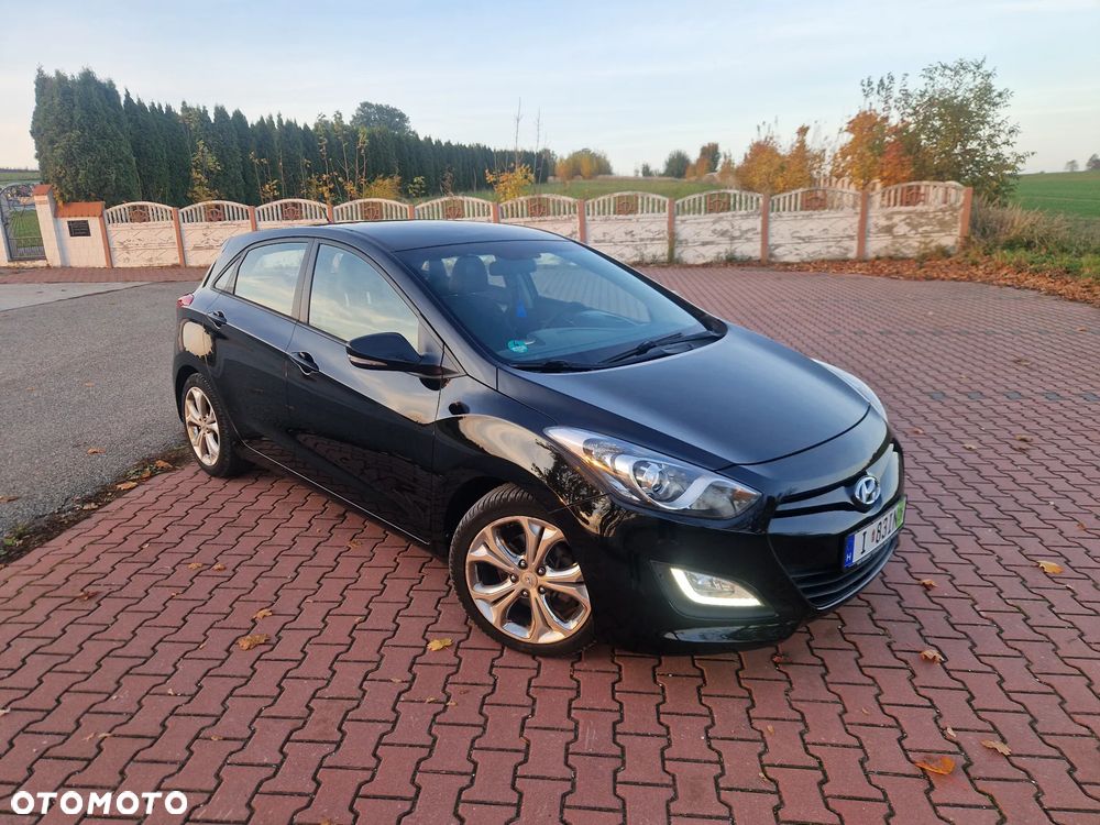 Hyundai i30 1.4 Intro Edition - 2