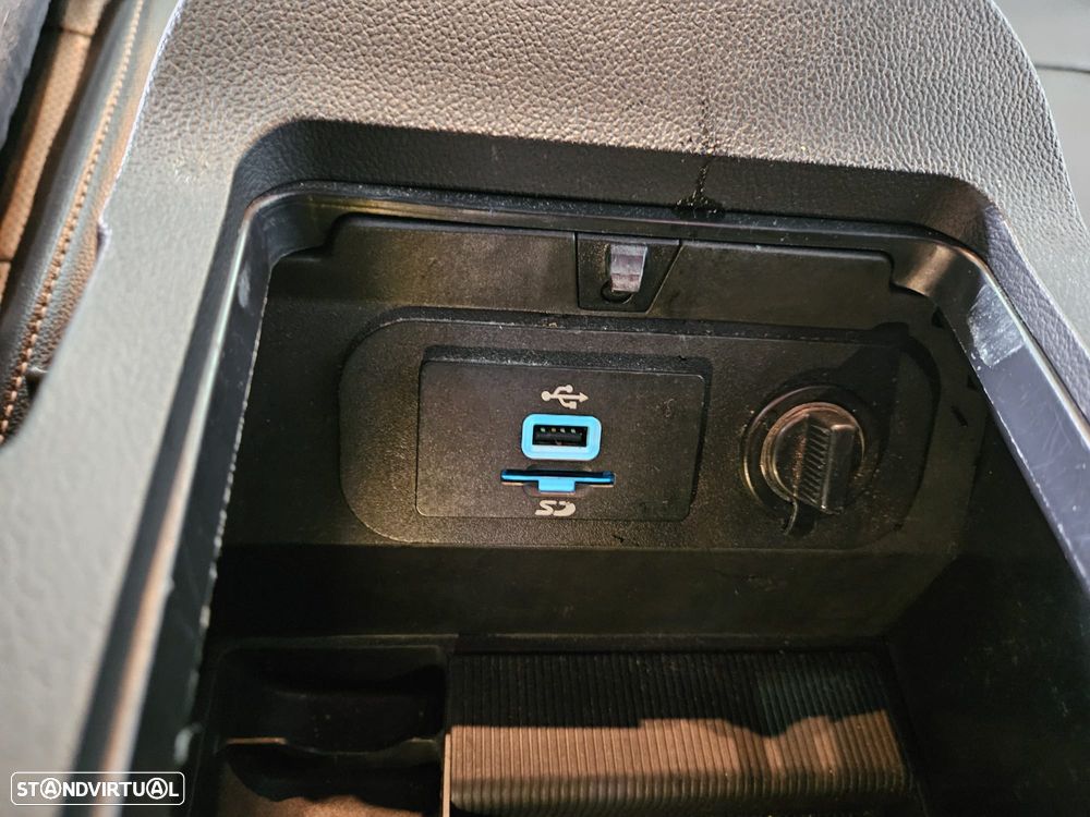 Ford Mustang 2.3 Eco Boost - 27