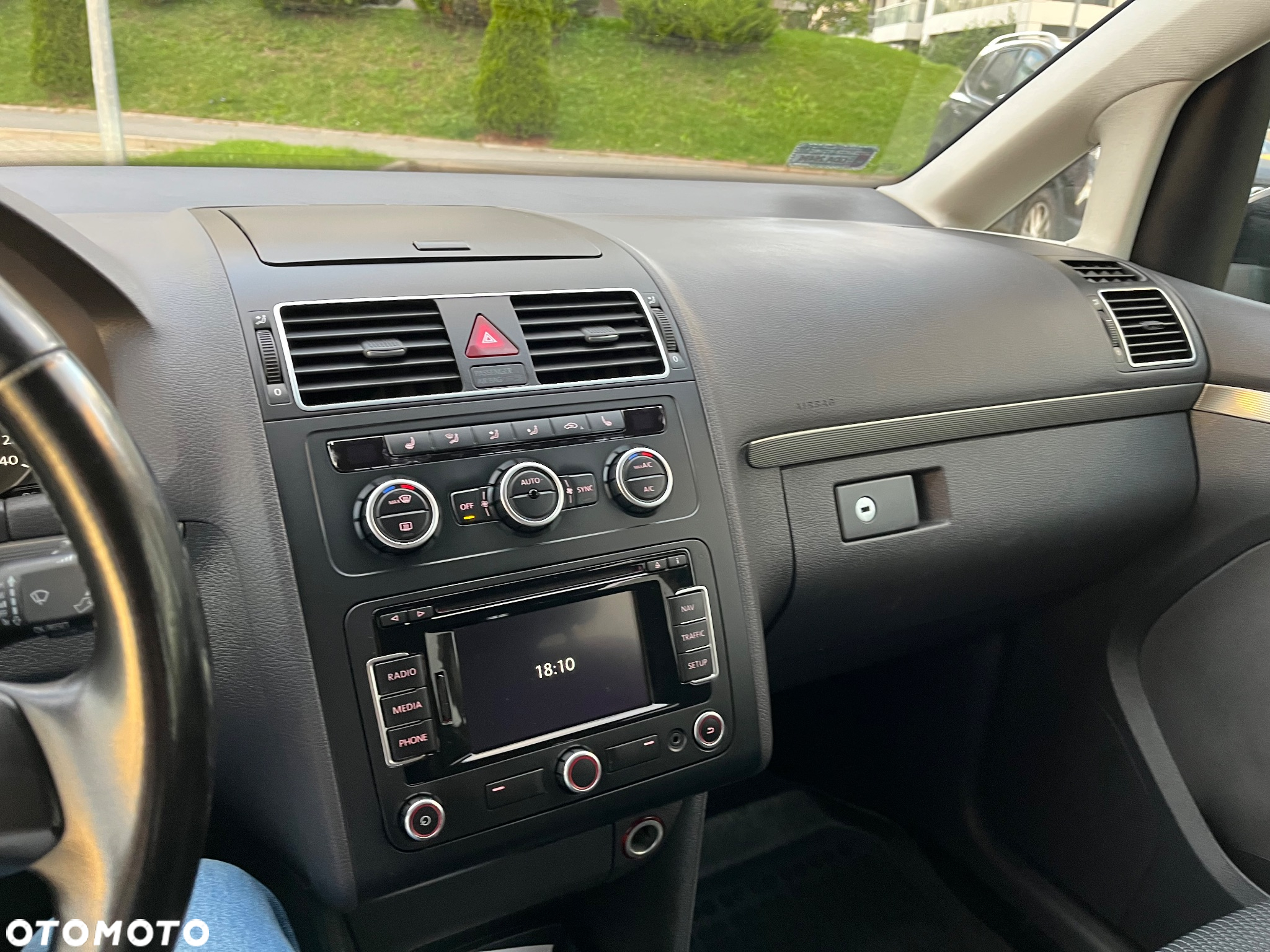 Volkswagen Touran 2.0 TDI DPF Highline - 13