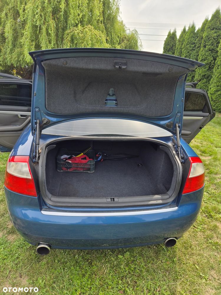 Audi A4 Limousine - 2