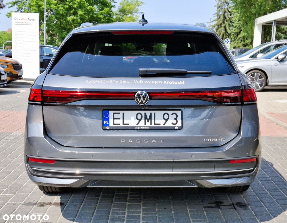 Volkswagen Passat - 5