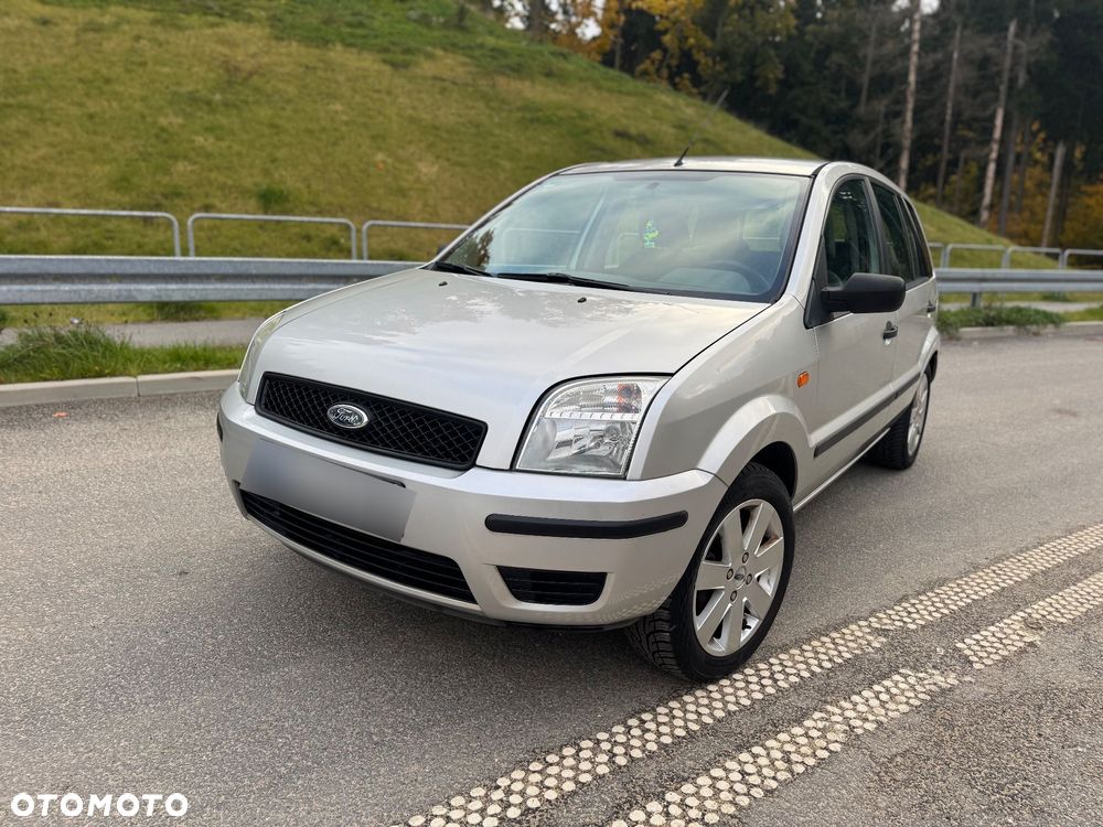 Ford Fusion - 2