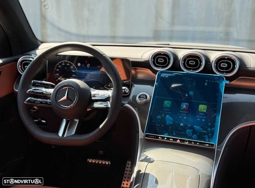 Mercedes-Benz GLC 300 de Coupe 4Matic - 11