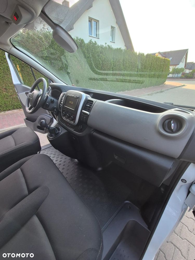Renault Trafic 2019r Long 150Tys km Full Klima Navi Kamera Super stan - 18