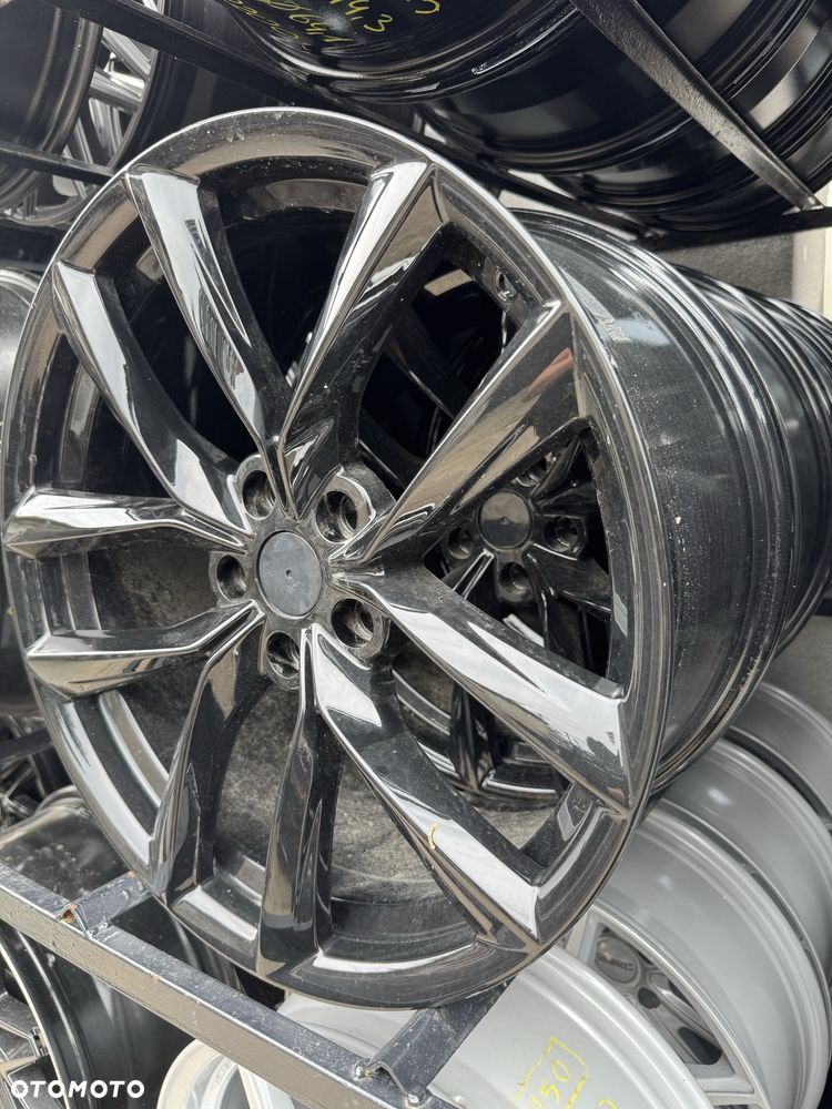 Felgi aluminiowe jak Nowe Tesla 5x114,3 9,5x19 et40 - 3