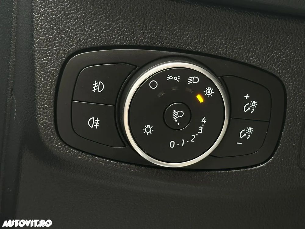 Ford Focus 1.5 EcoBlue Titanium - 29