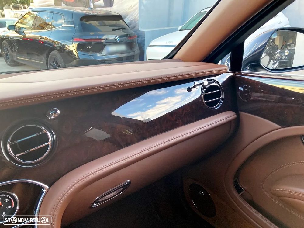 Bentley Mulsanne Standard - 16