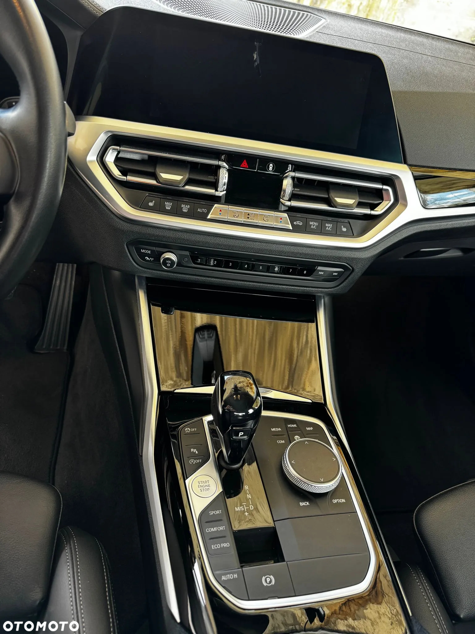 BMW Seria 3 320d Luxury Line - 9