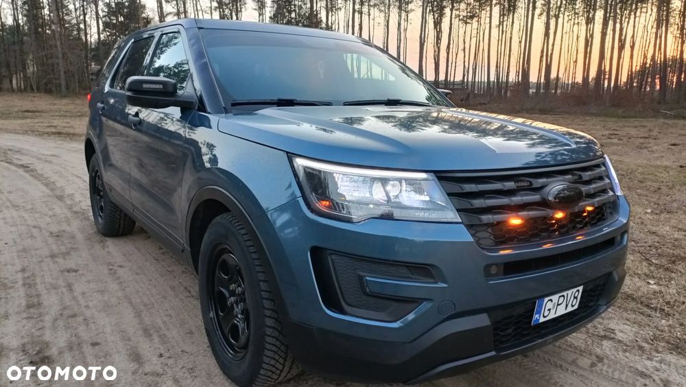 Ford Explorer - 1