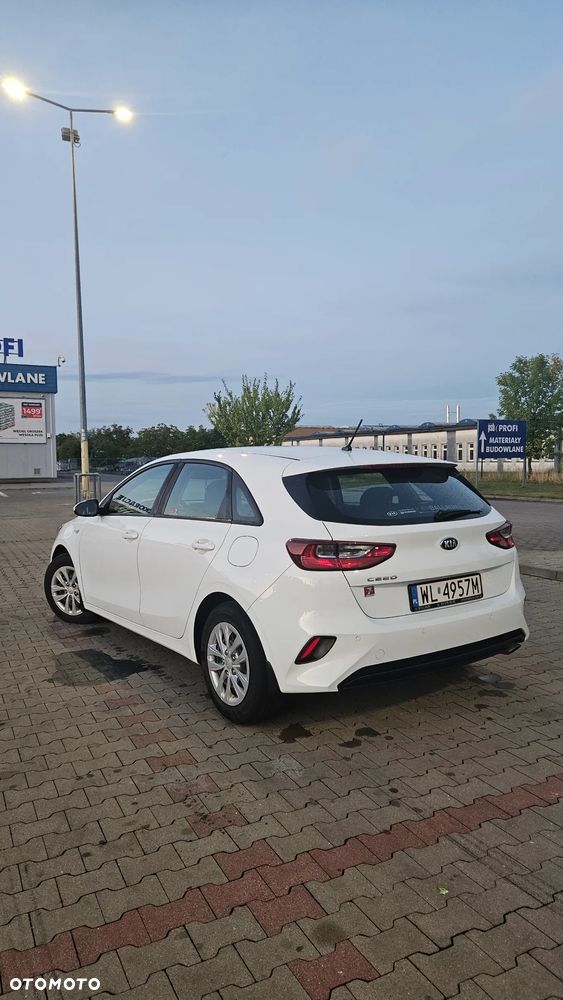 Kia Ceed 1.4 L Business Line - 34