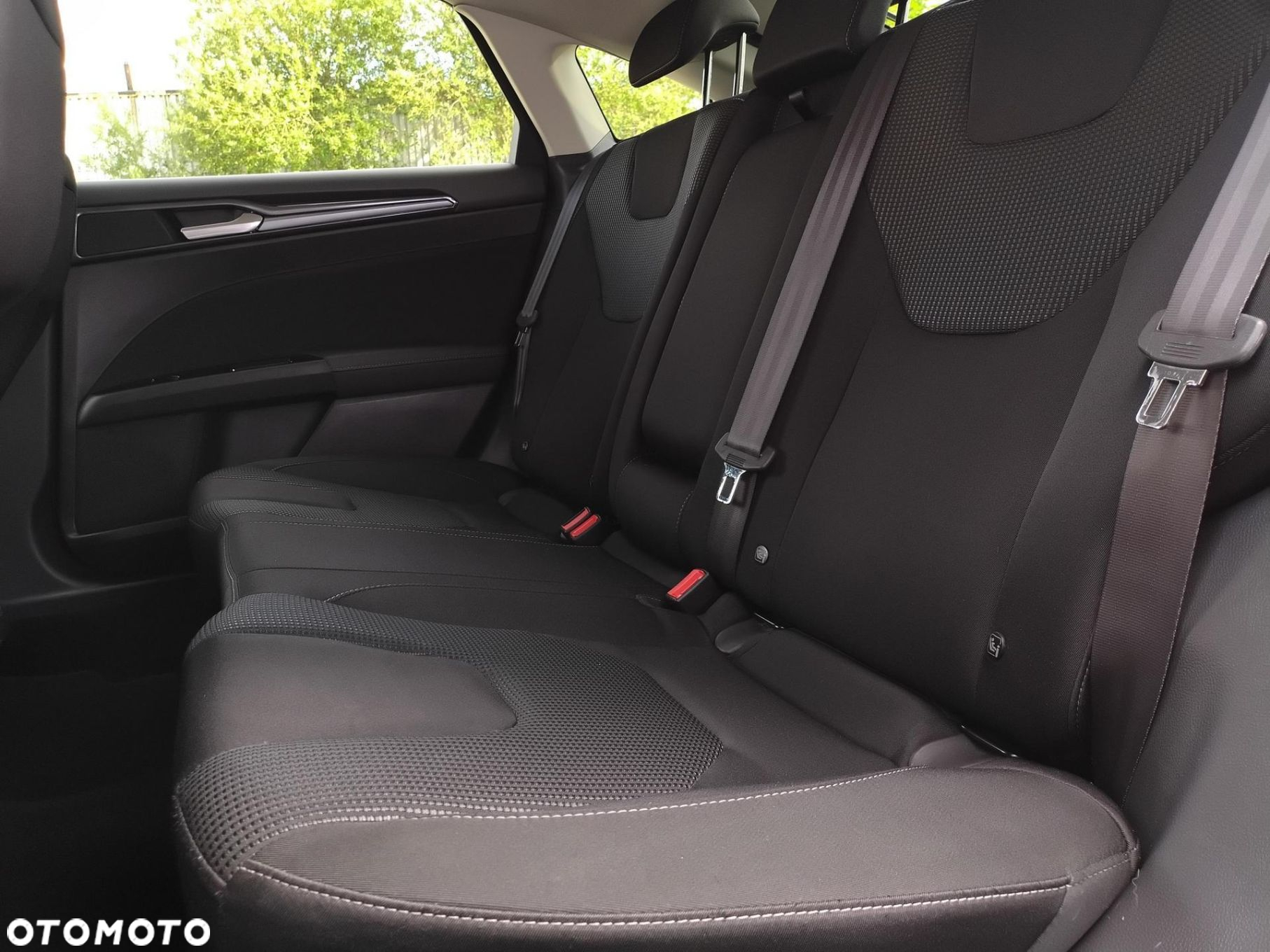Ford Mondeo 2.0 EcoBlue Titanium - 26