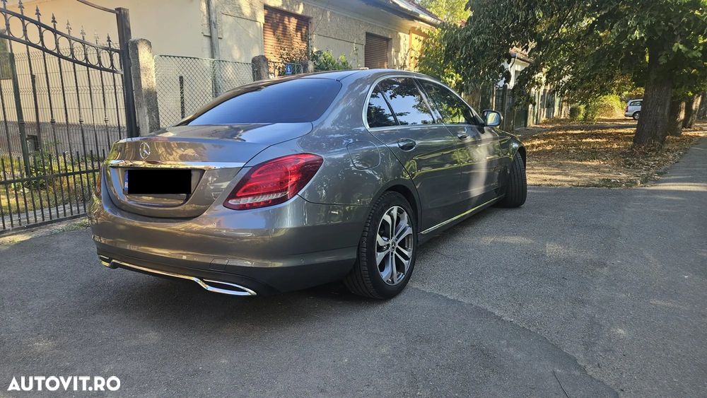 Mercedes-Benz C - 4
