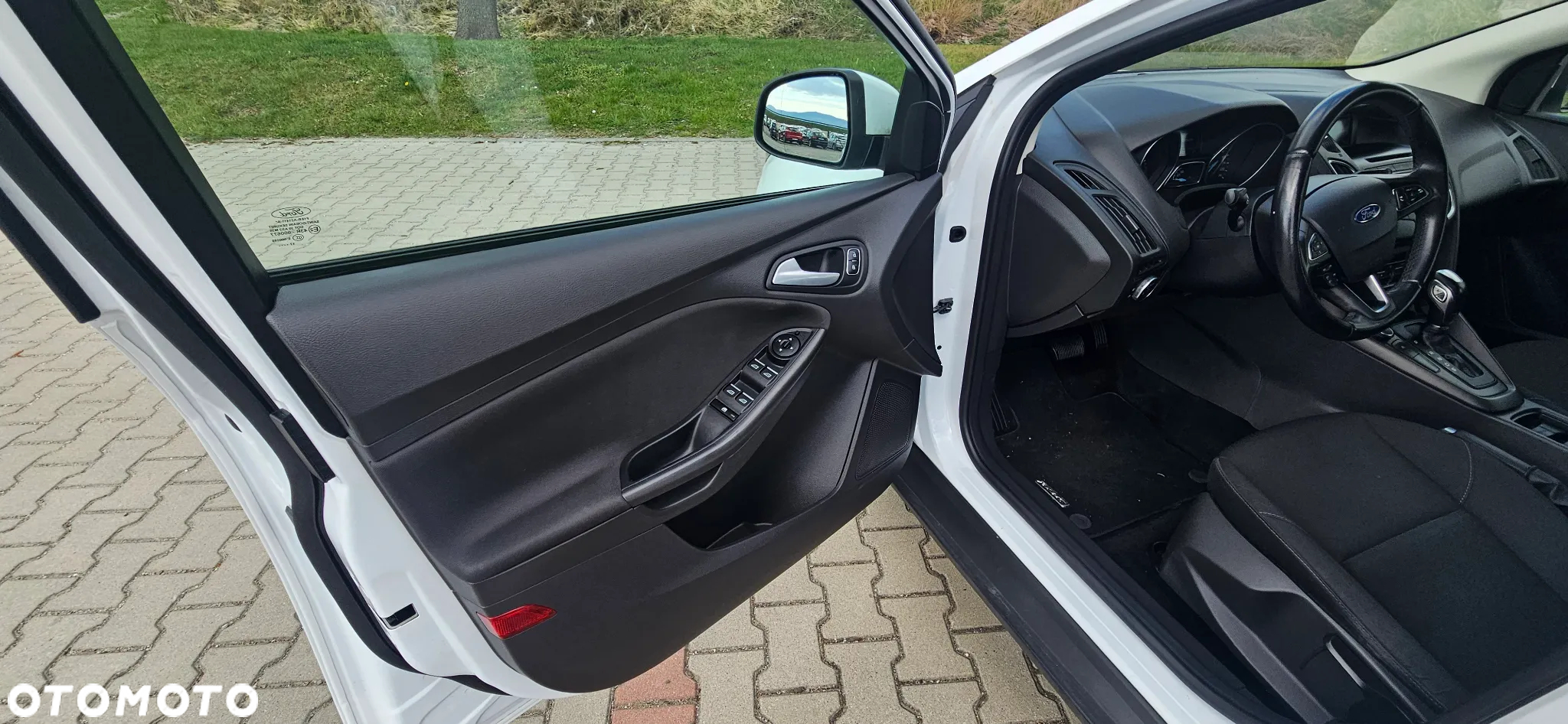 Ford Focus 1.0 EcoBoost Active - 17