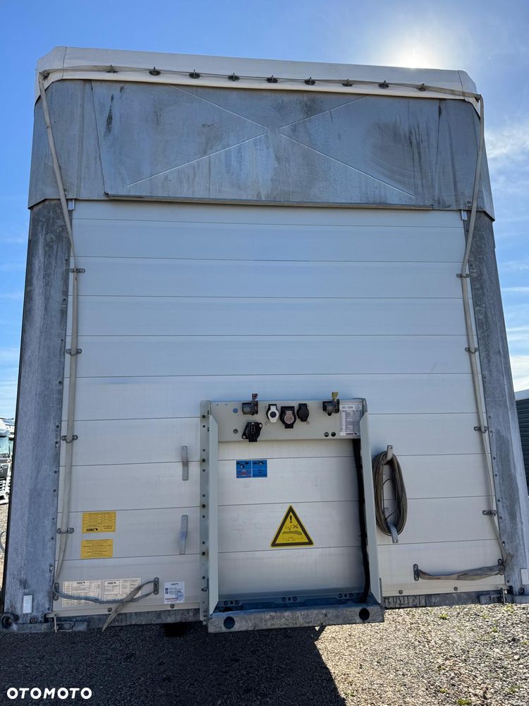 Schmitz Cargobull VARIOS- naczepa typu standard lub mega Dach podnoszony regulowany 10 sztuk Sprzedam. Koła 385/55R22,5 - 5