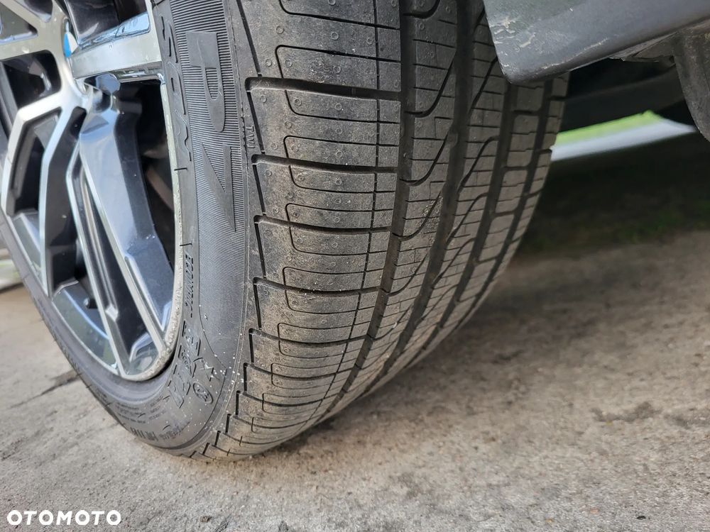 BMW Seria 3 330i Sport Line - 39