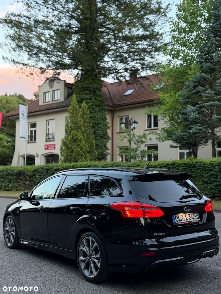 Ford Focus 2.0 TDCi ST-Line Black ASS - 17