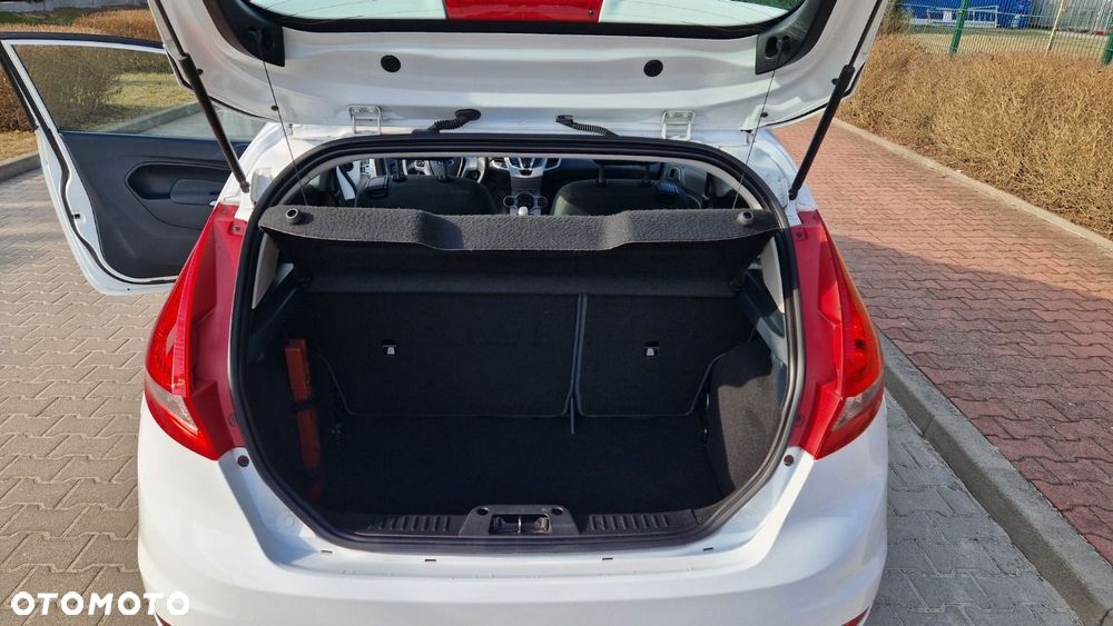Ford Fiesta 1.25 Ambiente - 14