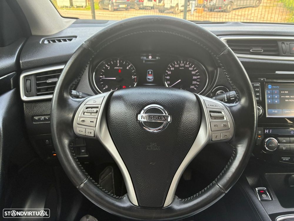 Nissan Qashqai 1.5 dCi N-Connecta - 14