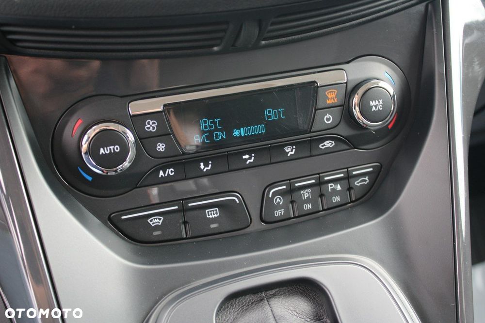 Ford Kuga - 22