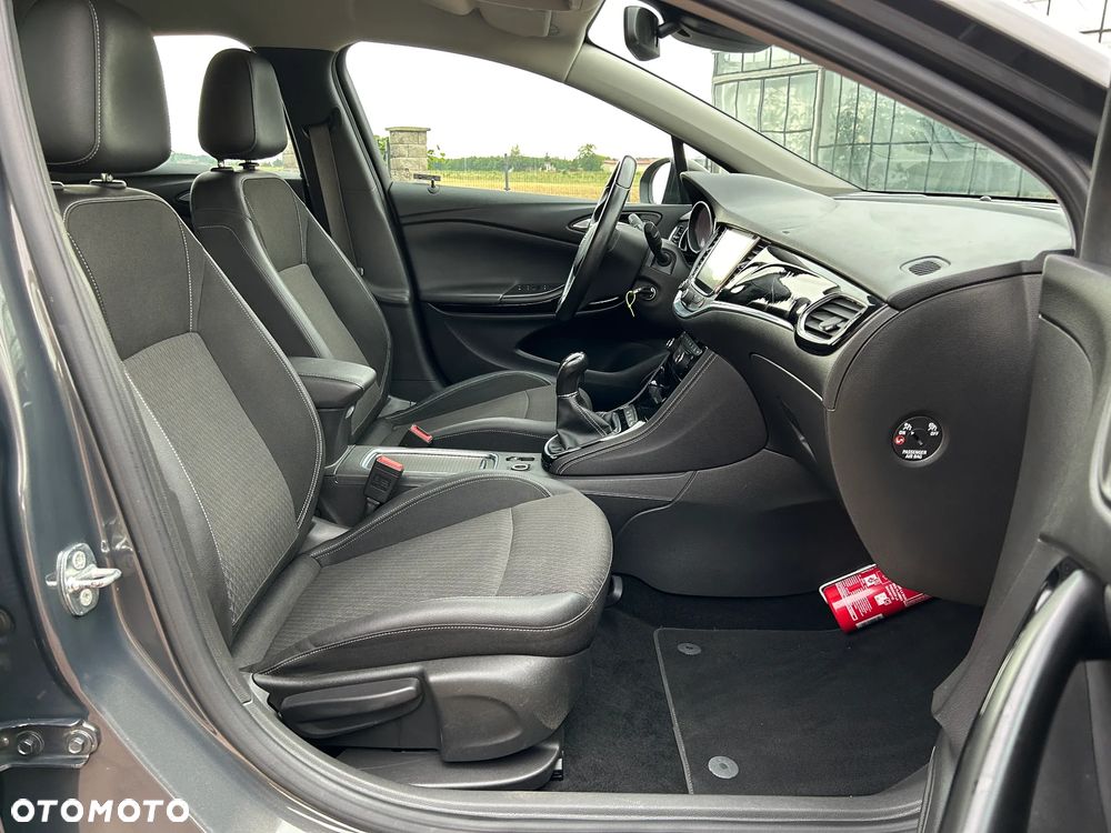 Opel Astra 1.4 Turbo Innovation - 19