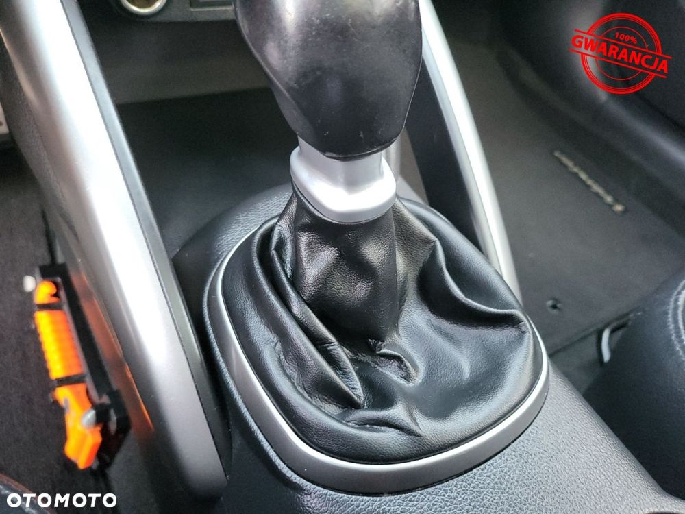 Hyundai Veloster - 33