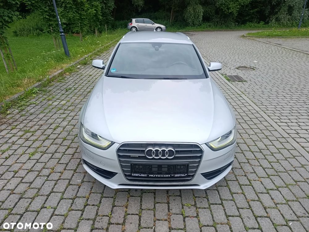 Audi A4 Avant 2.0 TFSI quattro S tronic S line Sportpaket - 4