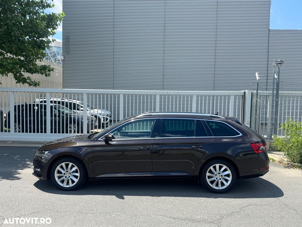 Skoda Superb 2.0 TDI DSG Style - 6