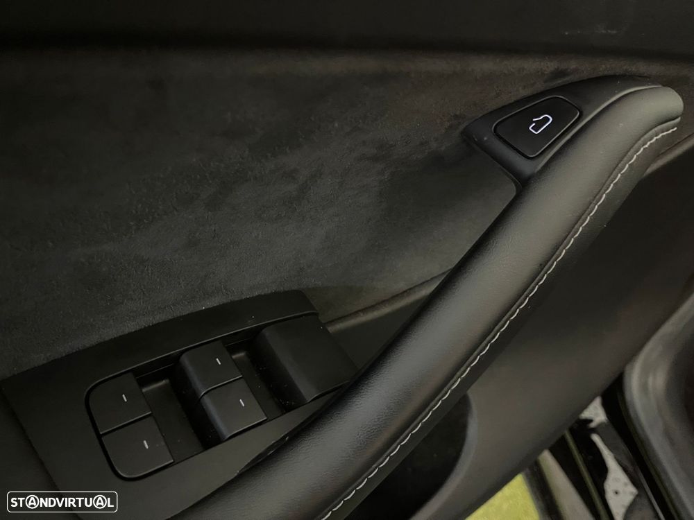 Tesla Model Y Long Range Dual Motor AWD - 37