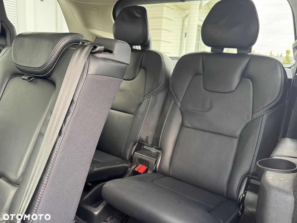 Volvo XC 90 - 25