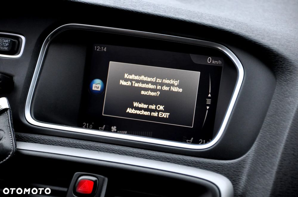 Volvo V40 Cross Country T3 Momentum - 25