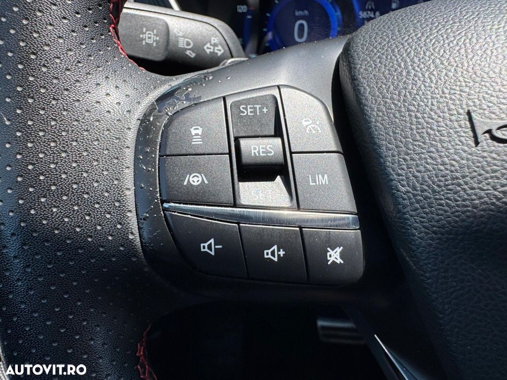 Ford Kuga - 20