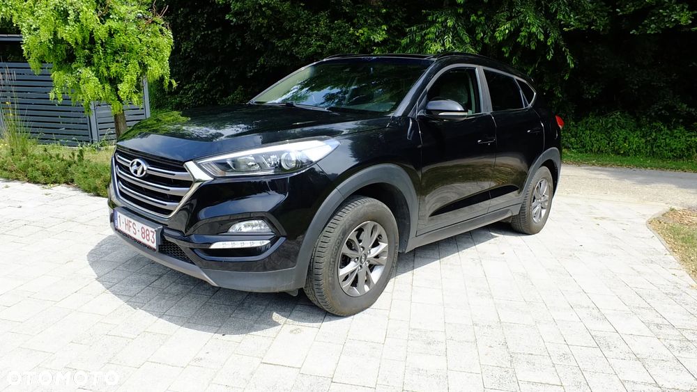 Hyundai Tucson 1.7 CRDI BlueDrive Style 2WD - 2