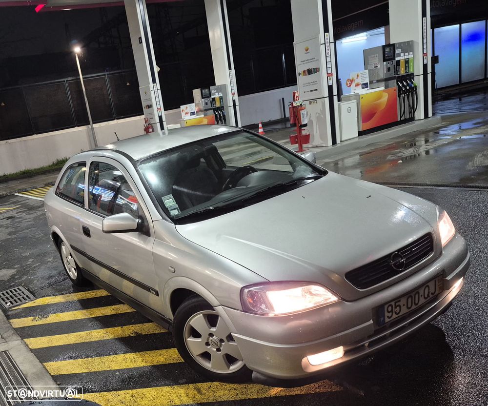 Opel Astra 1.4 Sport - 1