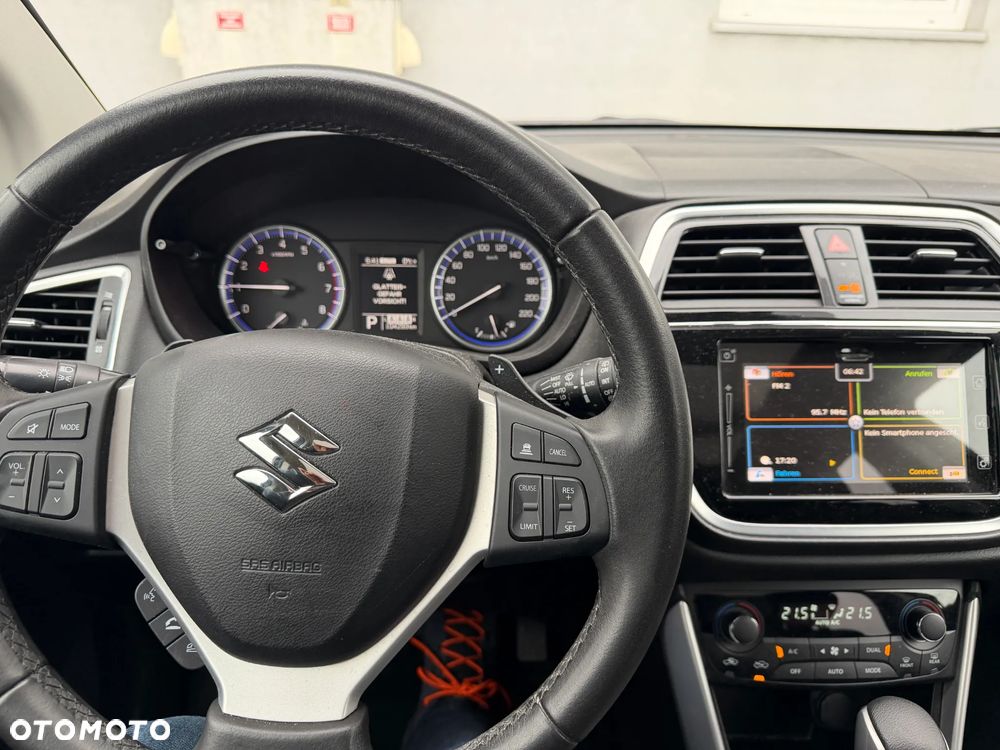 Suzuki SX4 S-Cross 1.4 T Elegance Sun 4WD - 15