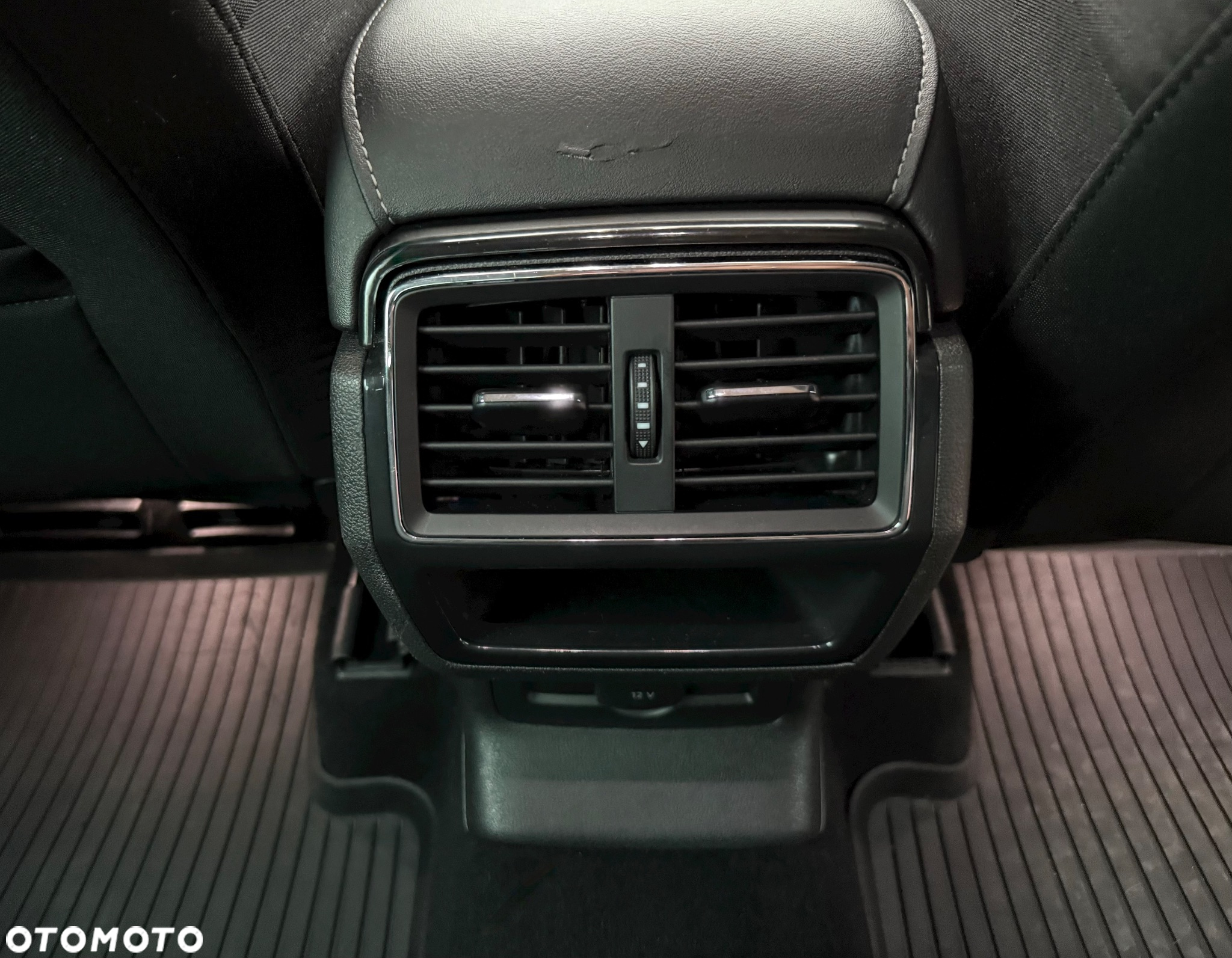 Skoda Karoq - 17