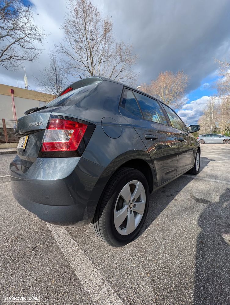 Skoda Fabia 1.0 Active - 6