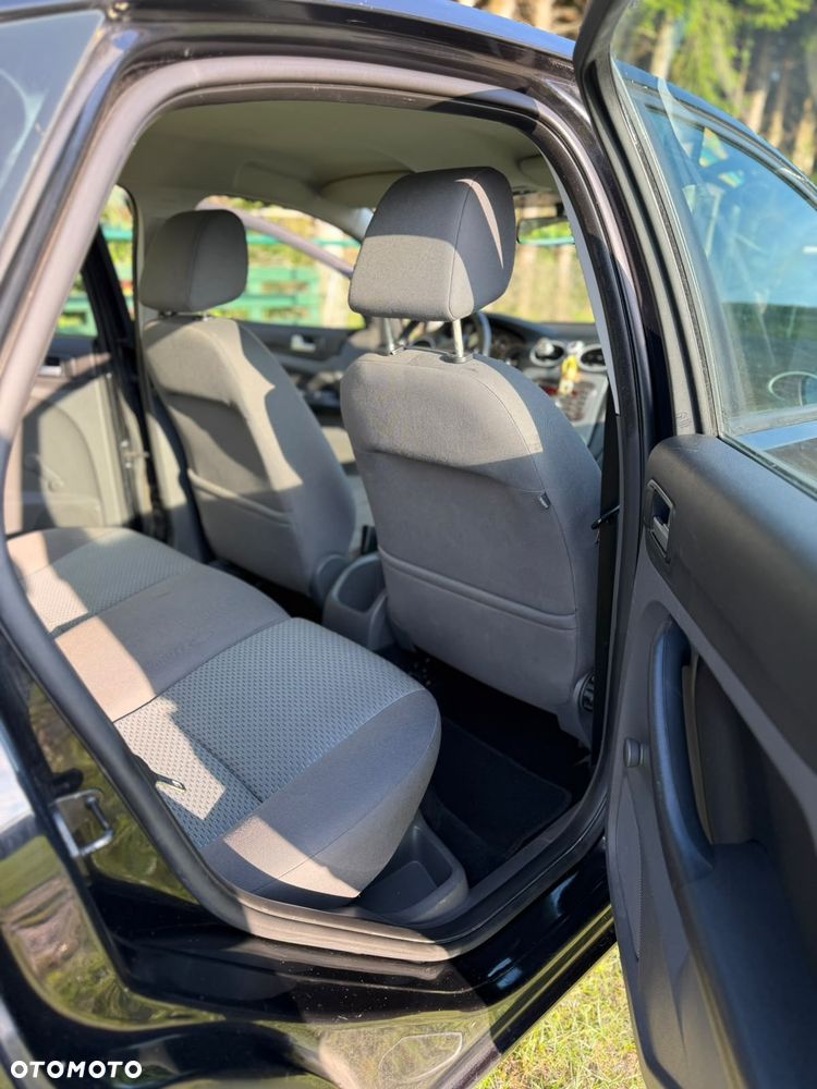 Ford Focus 1.6 Trend + - 16