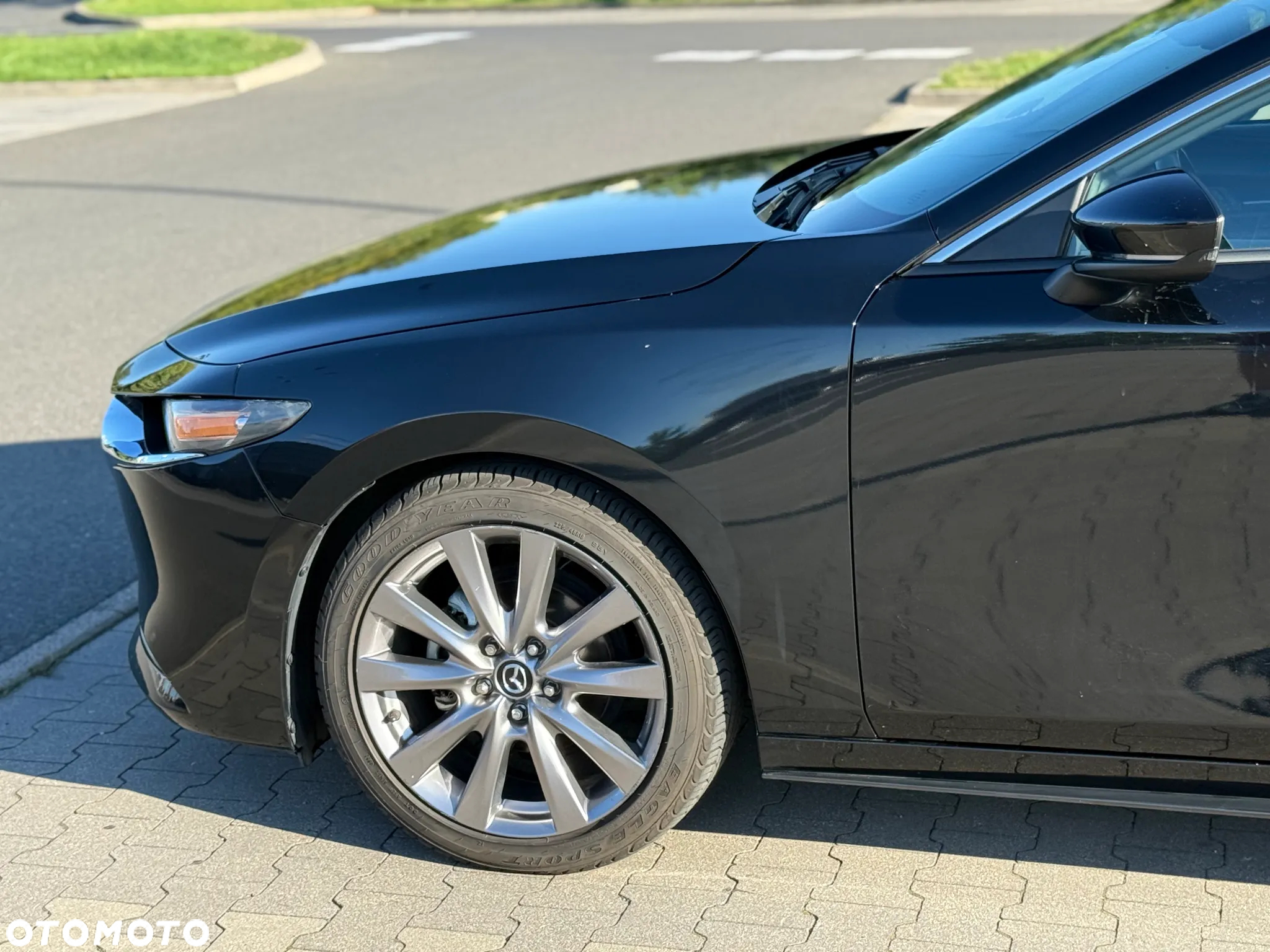 Mazda 3 - 8