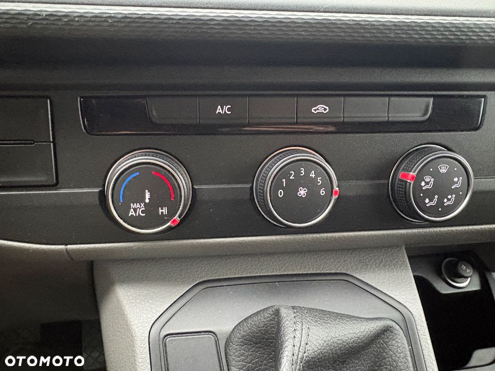 Volkswagen Transporter - 14