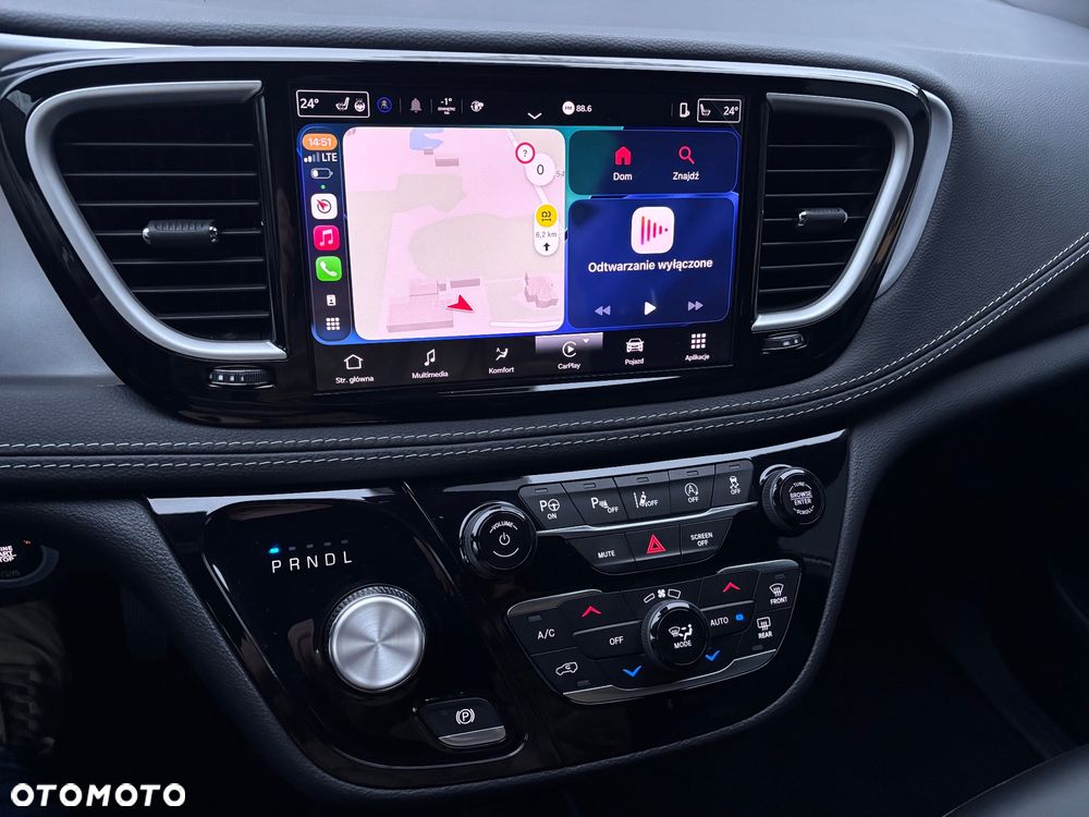 Chrysler Pacifica - 29