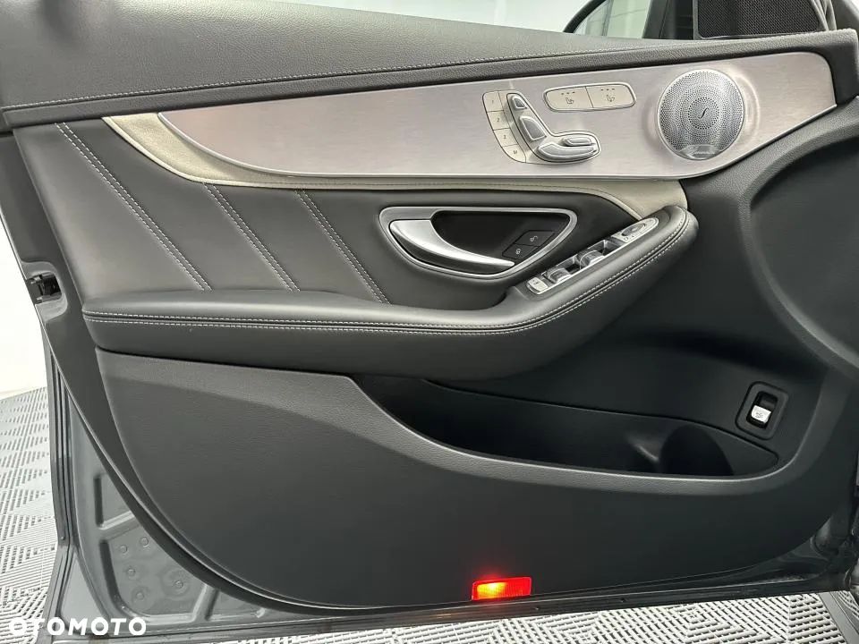 Mercedes-Benz Klasa C 63 S AMG 9G - 11