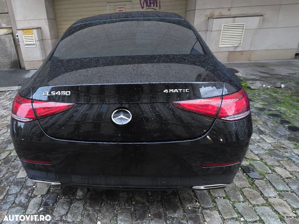 Mercedes-Benz CLS - 6