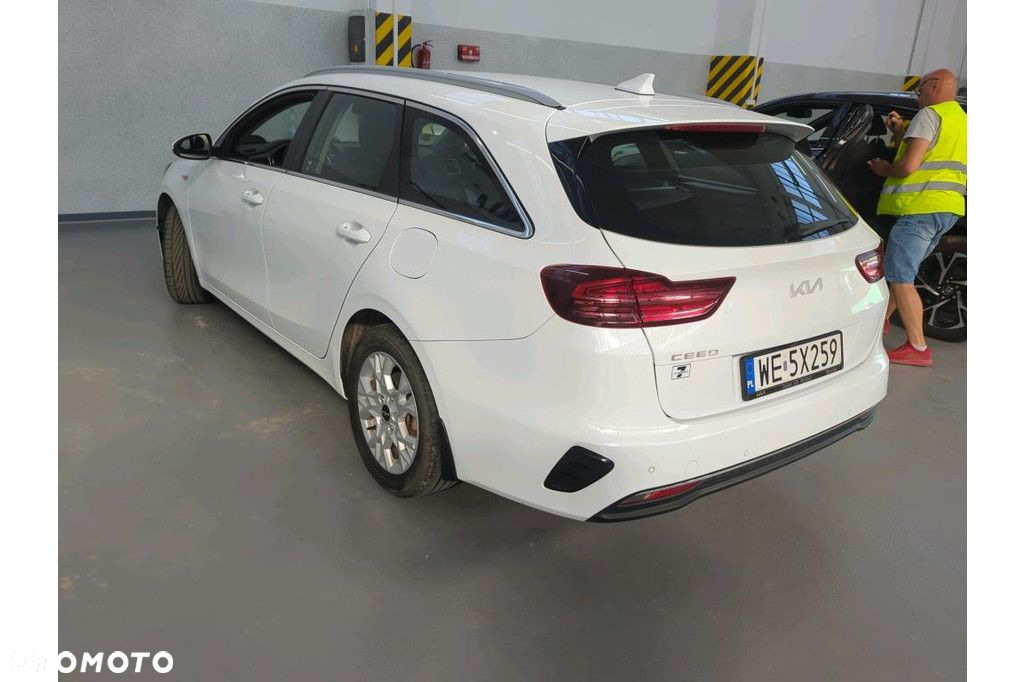 Kia Ceed 1.0 T-GDI M - 2