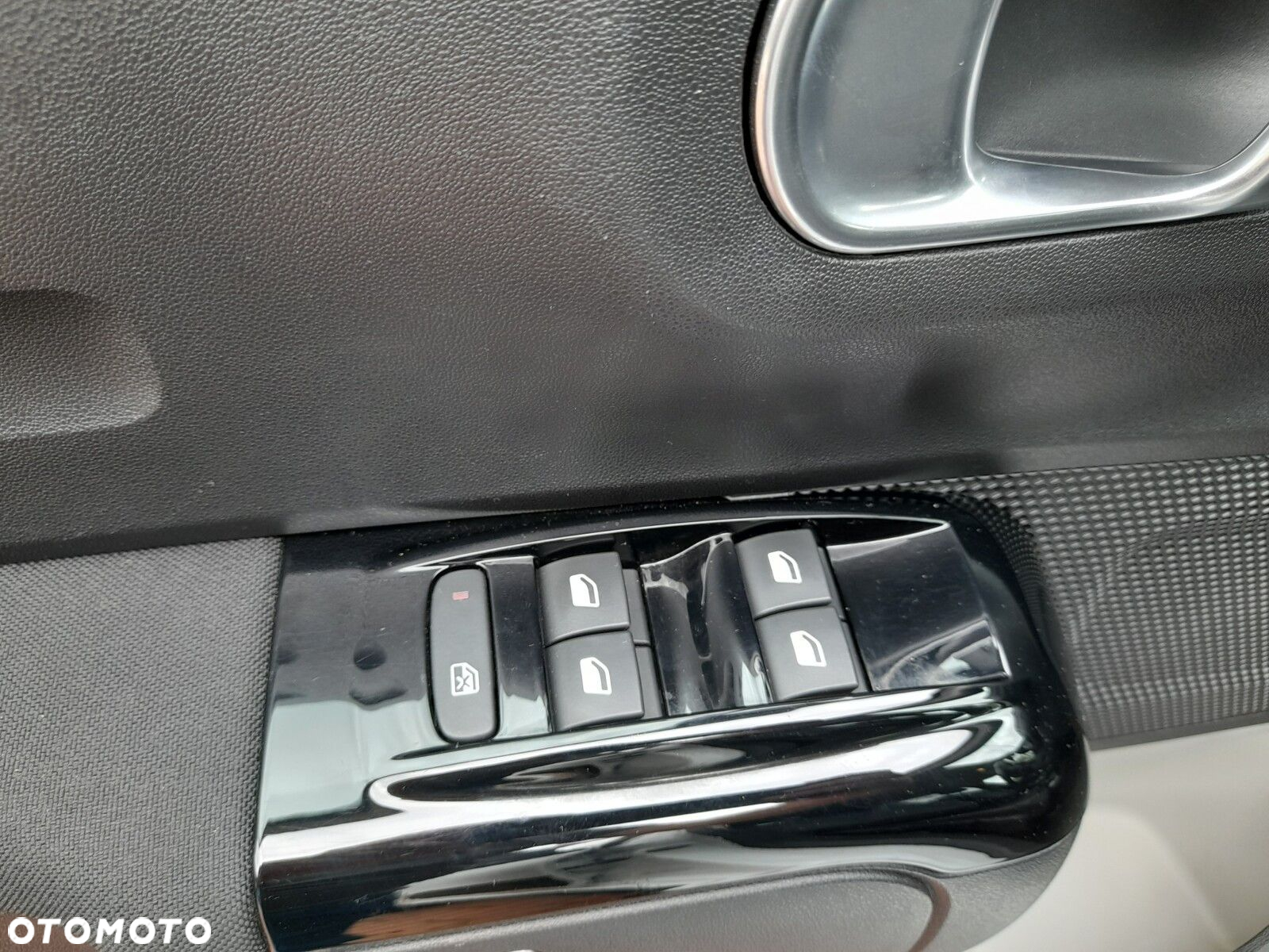 Citroën C3 1.2 PureTech Shine - 12