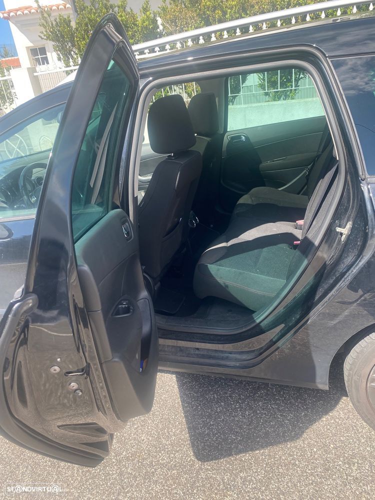 Peugeot 308 SW 1.6 e-HDi Sportium CVM6 - 10
