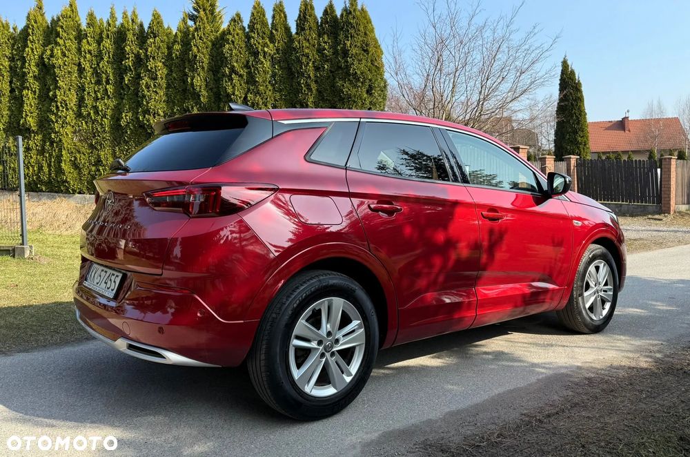 Opel Grandland X 1.2 T GPF Design&Tech S&S - 7