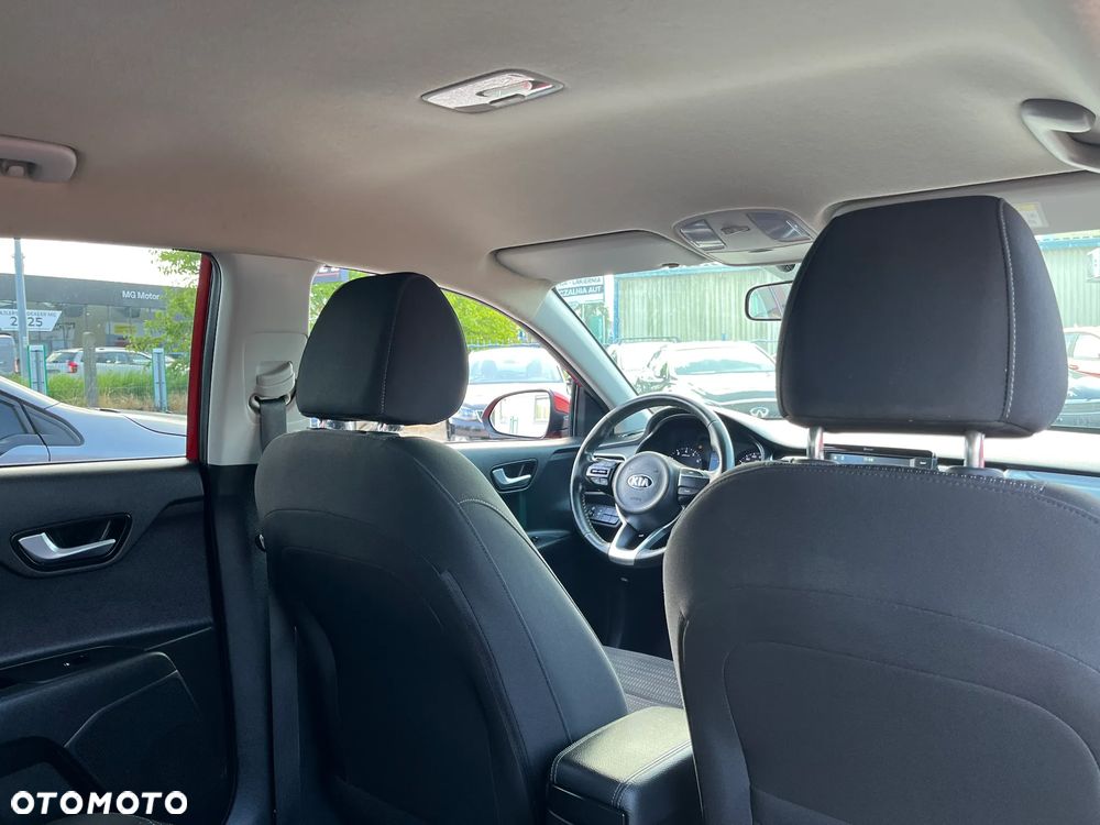 Kia Stonic - 32