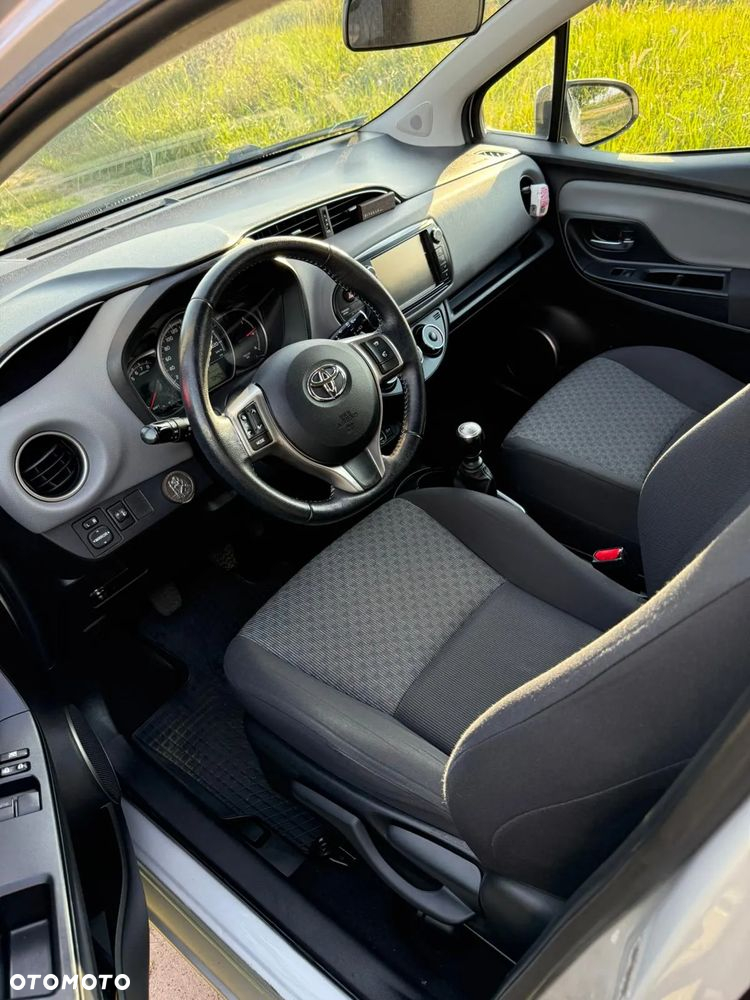 Toyota Yaris 1.33 Premium - 8