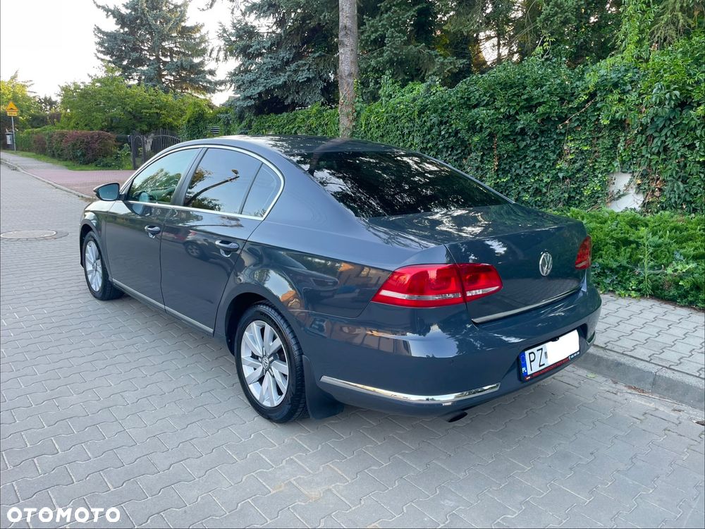 Volkswagen Passat 2012 photo 3